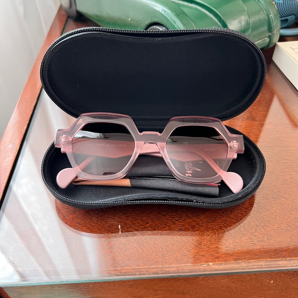 Anne Et Valentin Sheryl 20D20 light pink sunglasses